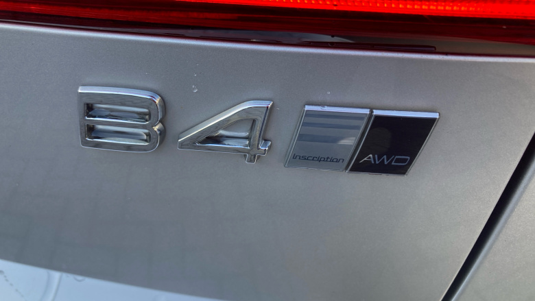 Volvo Xc60 2.0 B4D Inscription 5dr AWD Geartronic Diesel Estate